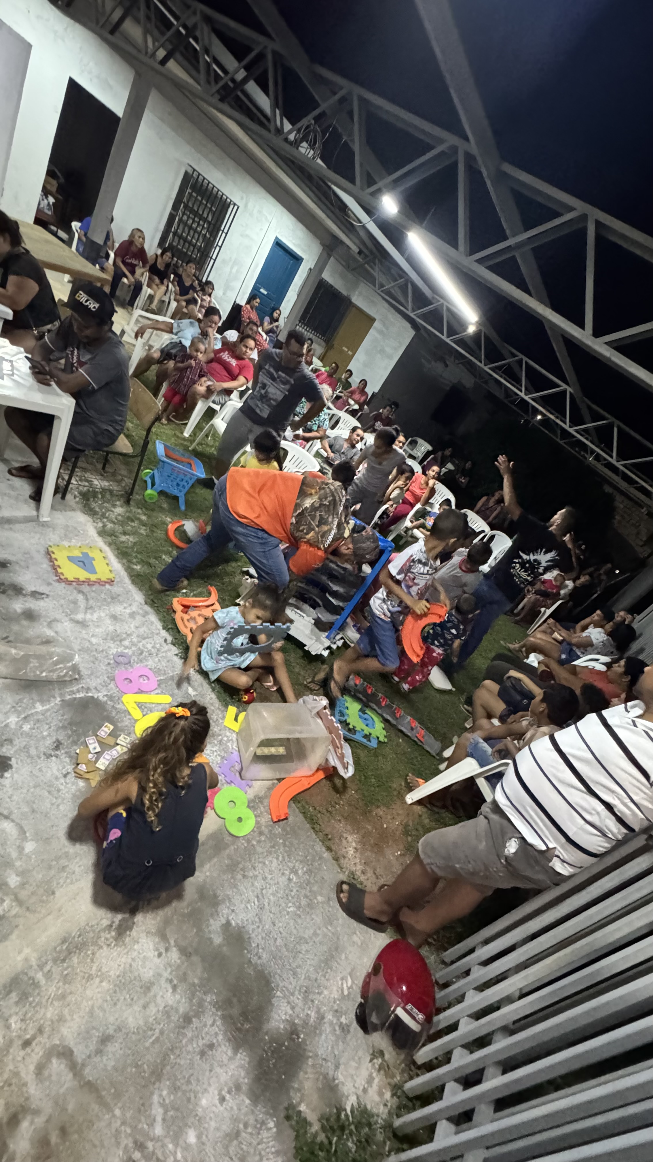 Distribuição de Cestas Básicas